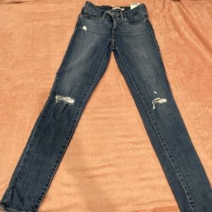 Levi’s 311 shaping skinny jeans